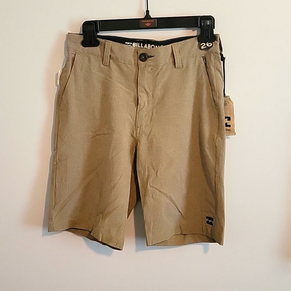 Billabong youth shorts